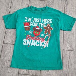 Disney Parks Kids Green Holiday Snacks short sleeve t-shirt size Small